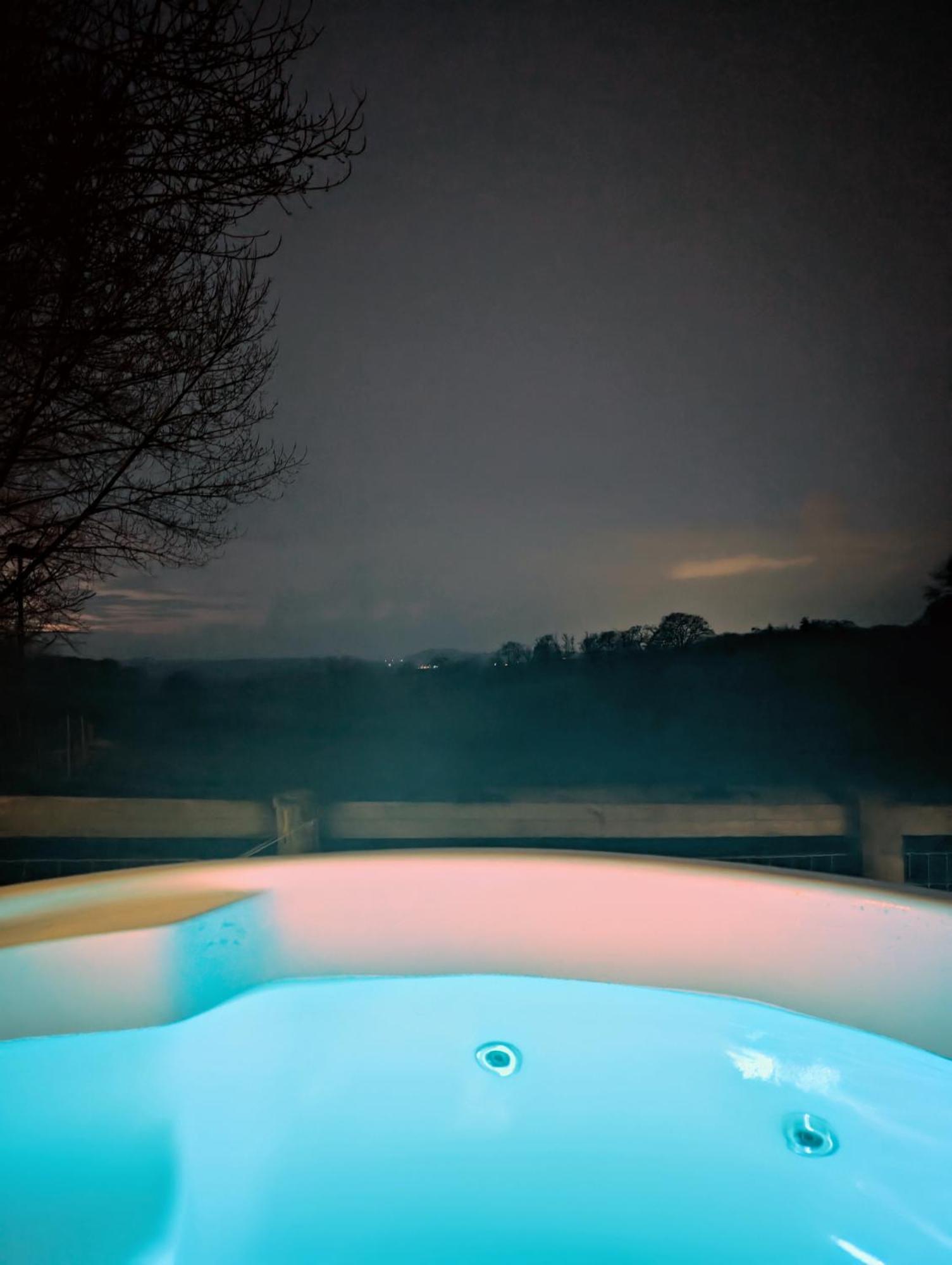 Caplor Glamping & Lodges Hereford Exterior foto